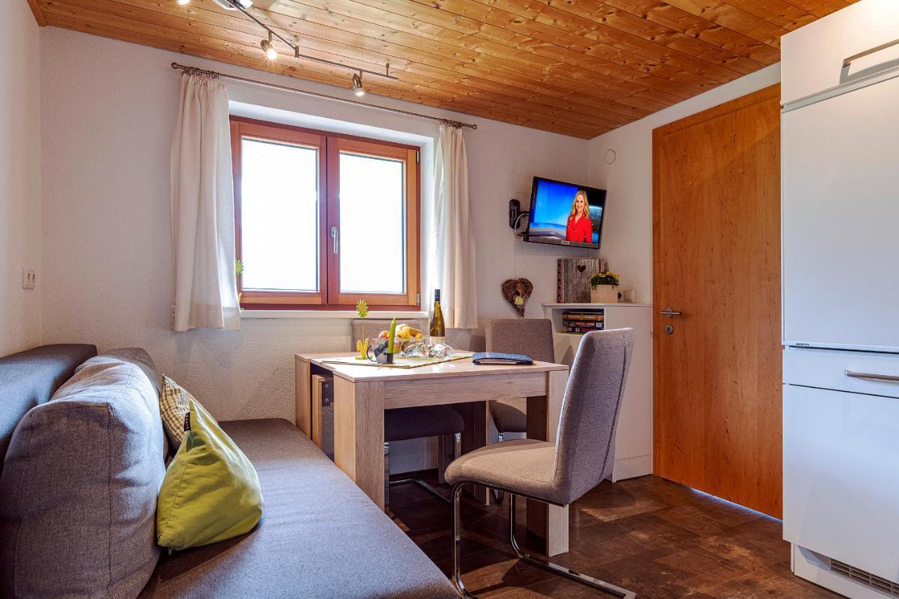 Appartamento Haus Gruener Wald Bartholomäberg Esterno foto
