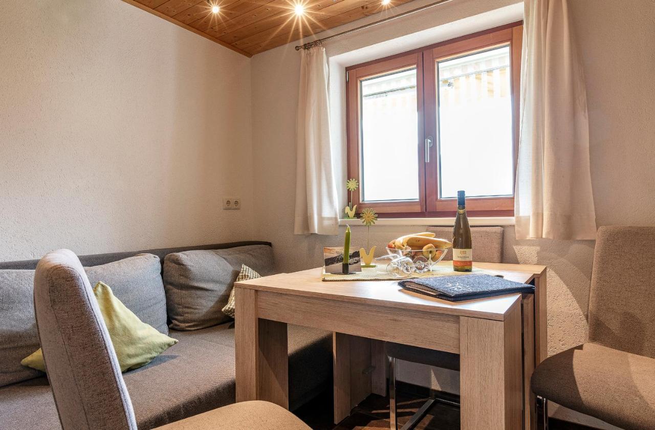 Appartamento Haus Gruener Wald Bartholomäberg Esterno foto